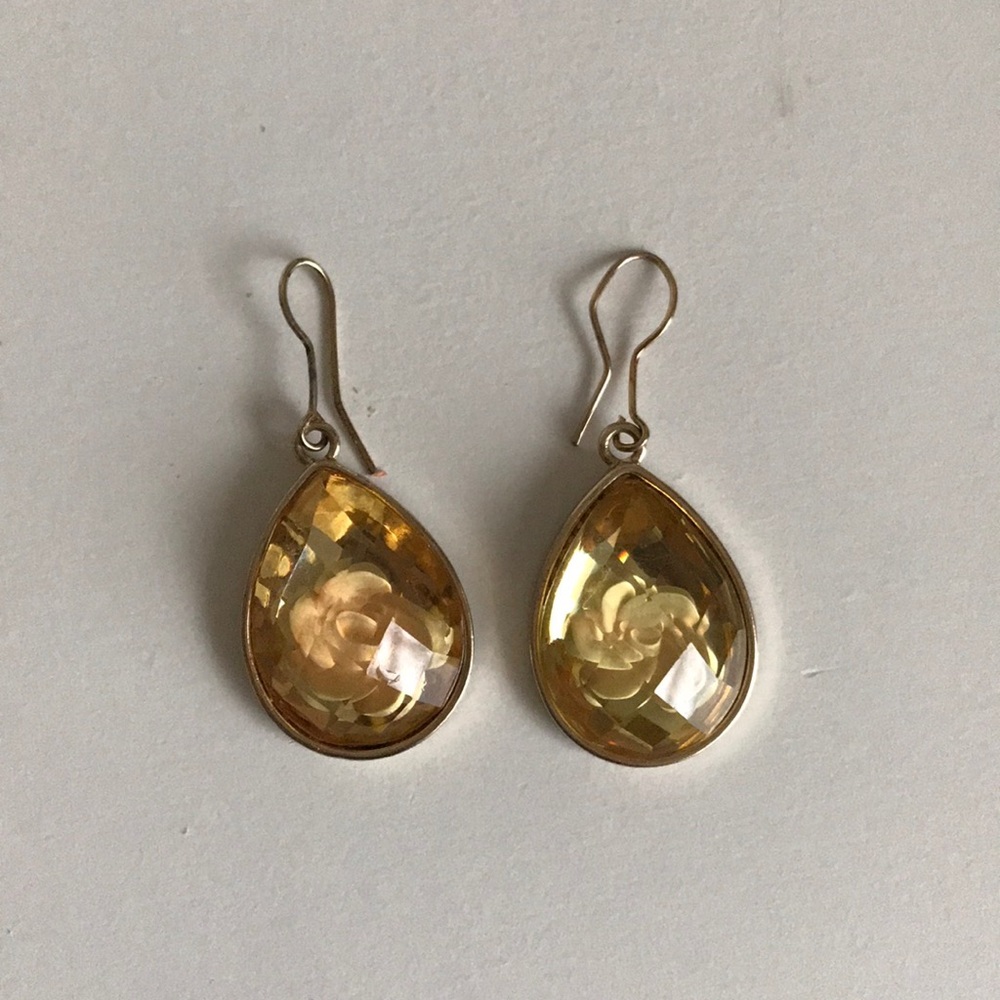 Flower earrings